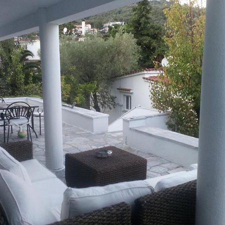 Villa Ftelia Skiathos Town Bagian luar foto