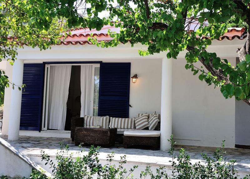 Villa Ftelia Skiathos Town Bagian luar foto
