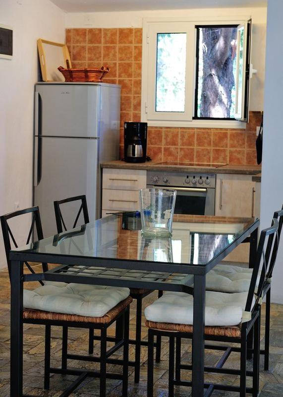 Villa Ftelia Skiathos Town Bagian luar foto